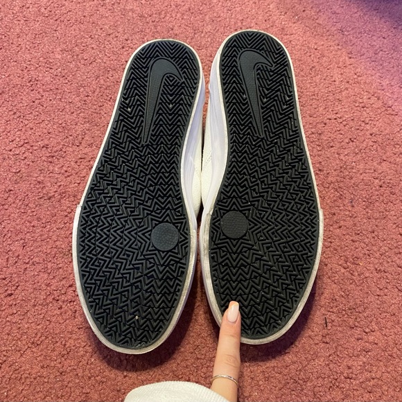 COPY - Nike SB Charge Slip Ons - Picture 5 of 5